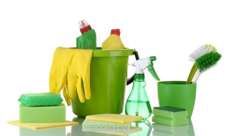 What are the benefits of eco-friendly cleaning products
