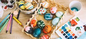 How do you make eco friendly Easter eggs